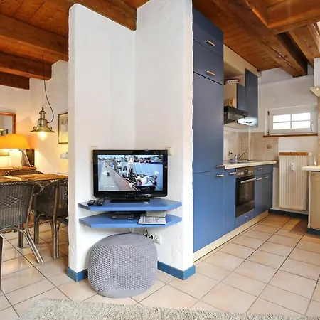 Auf Den Hoefen 17 Апартаменты *